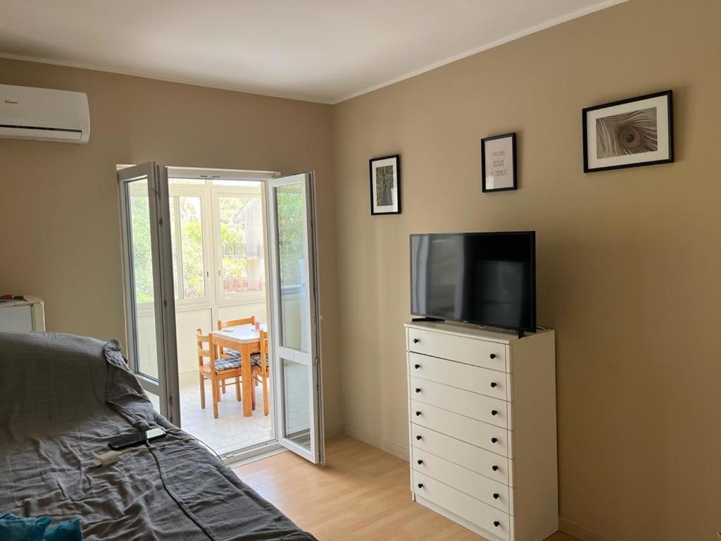 Ferienwohnung Casa Vacanze Luna Letojanni Exterior foto