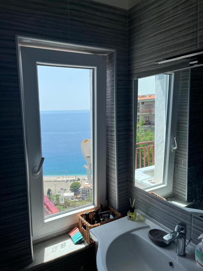 Ferienwohnung Casa Vacanze Luna Letojanni Exterior foto